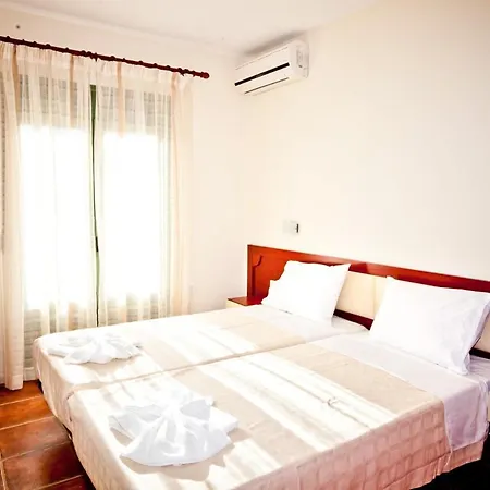 Aselinos Sleeps 6 With Pool Air Con And Wifi Vila *