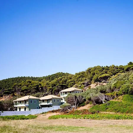 Aselinos Sleeps 6 With Pool Air Con And Wifi *