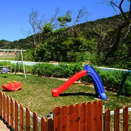 فيلة Aselinos Sleeps 6 With Pool Air Con And Wifi