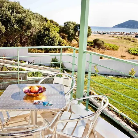 Aselinos Sleeps 6 With Pool Air Con And Wifi فيلة ترولو