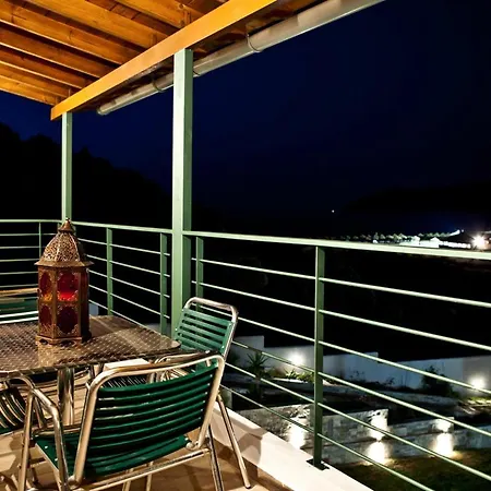 فيلة Aselinos Sleeps 6 With Pool Air Con And Wifi *